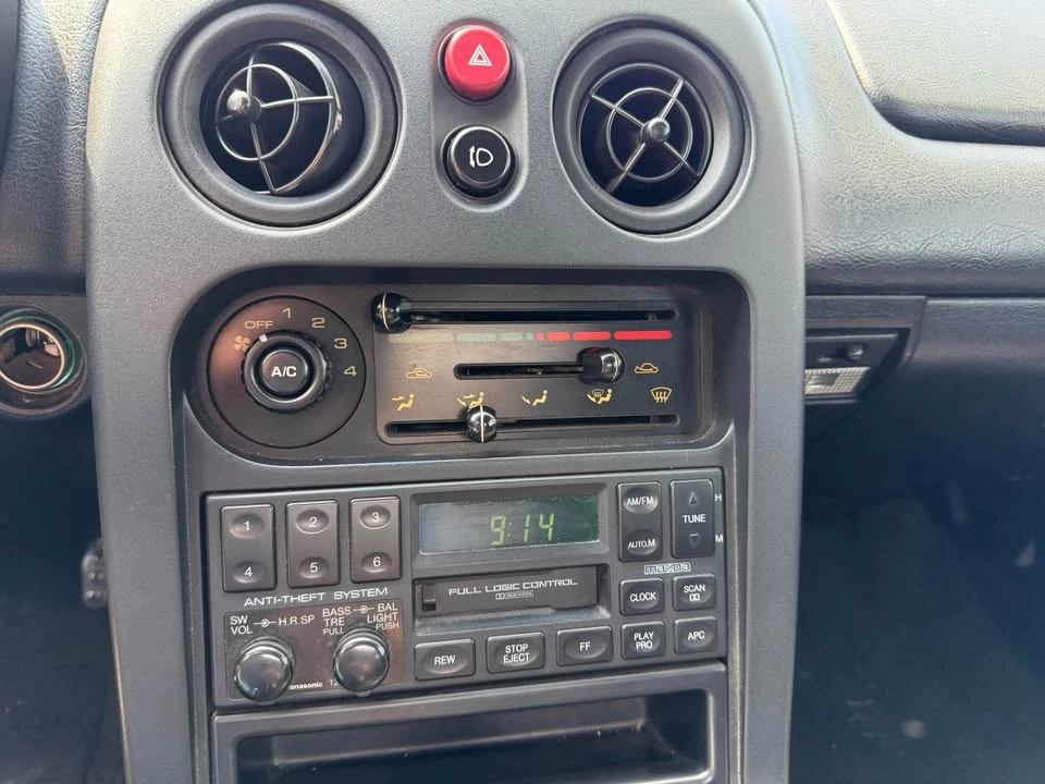 1994 Mazda NA MX-5 Miata - Image 11 of 18