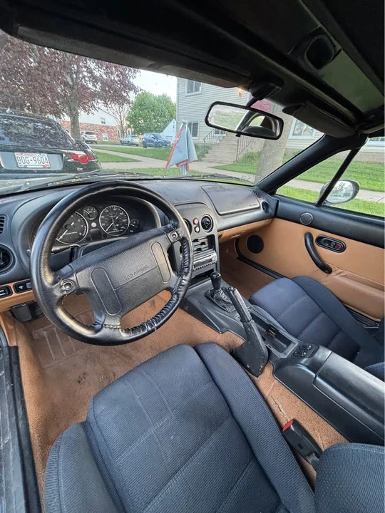 1994 Mazda NA MX-5 Miata - Image 8 of 9