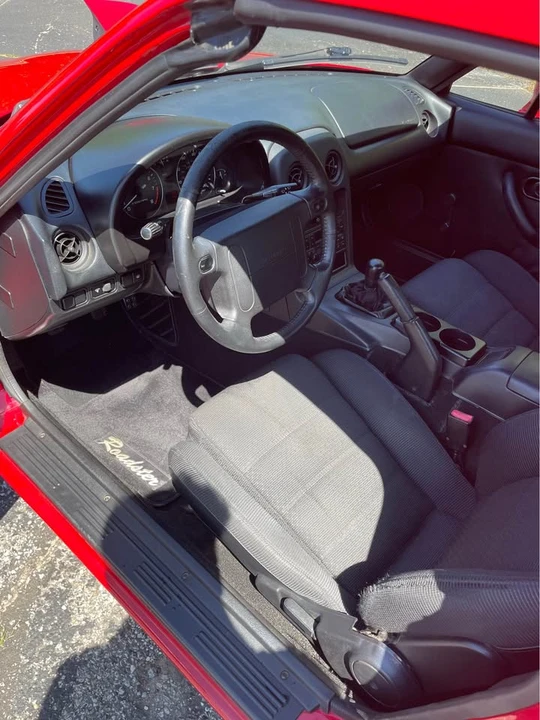 1994 Mazda NA MX-5 Miata - Image 11 of 19