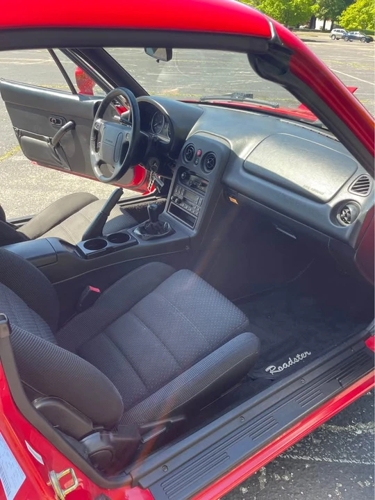 1994 Mazda NA MX-5 Miata - Image 13 of 19