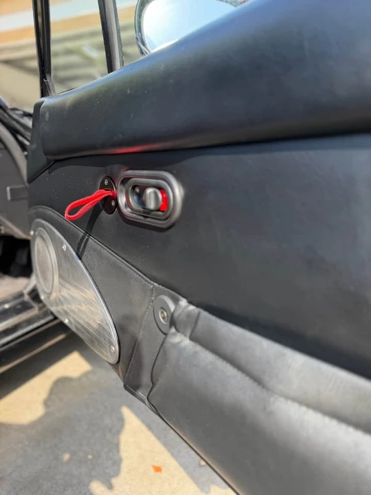 1994 Mazda NA MX-5 Miata - Image 6 of 17