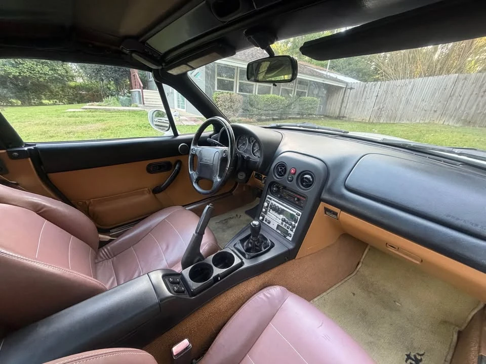 1994 Mazda NA MX-5 Miata - Image 11 of 13