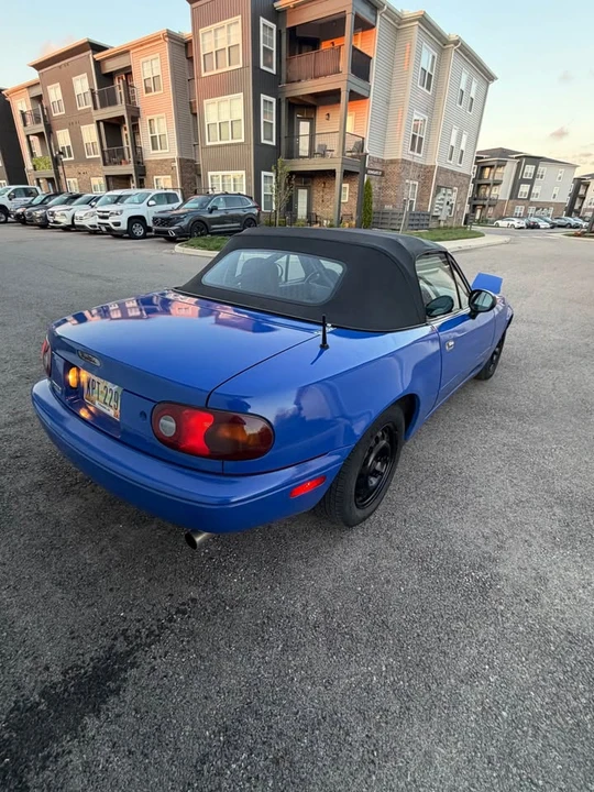 1994 Mazda NA MX-5 Miata - Image 4 of 18