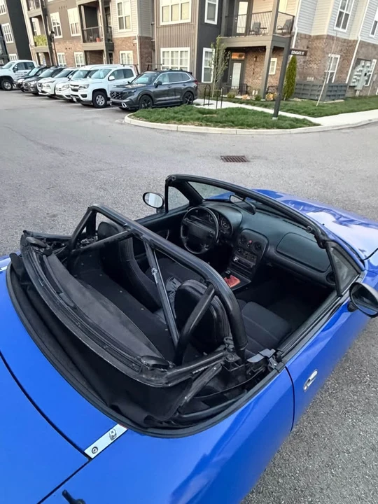 1994 Mazda NA MX-5 Miata - Image 16 of 18