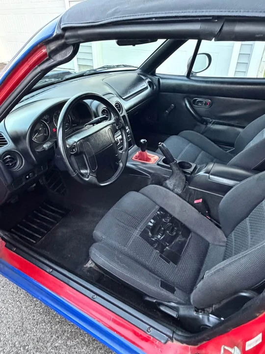 1994 Mazda NA MX-5 Miata - Image 10 of 18