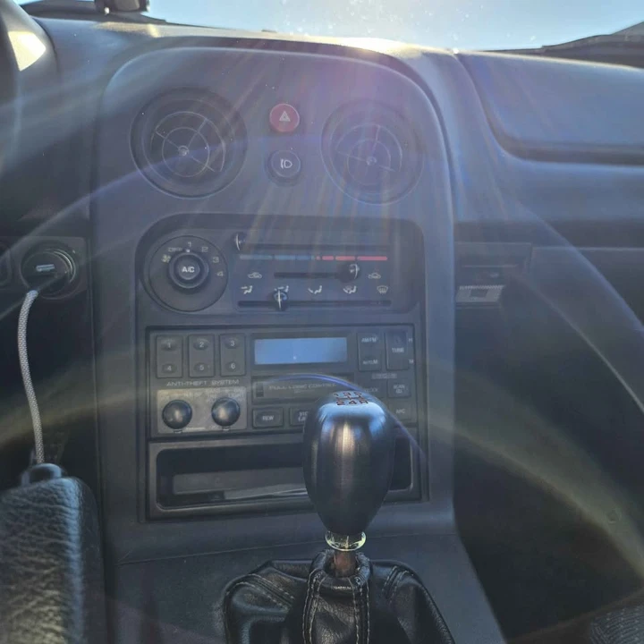 1994 Mazda NA MX-5 Miata - Image 8 of 16