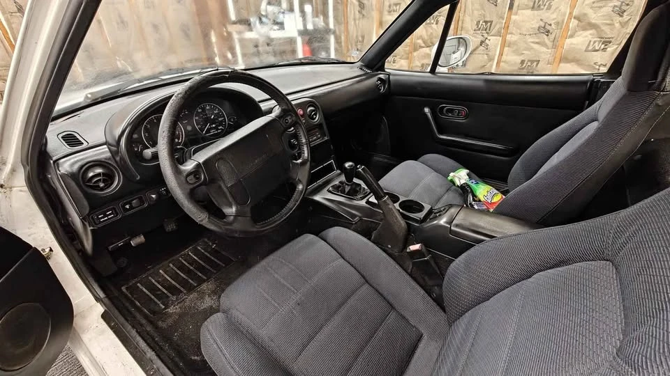 1994 Mazda NA MX-5 Miata - Image 7 of 11