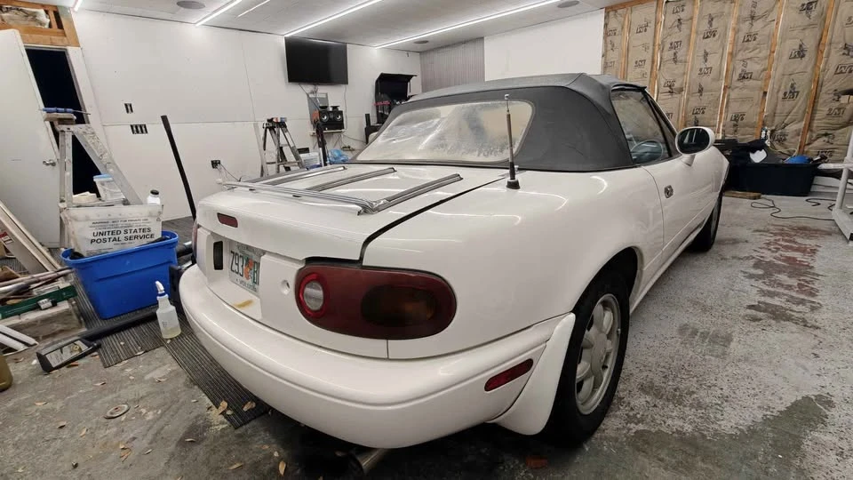 1994 Mazda NA MX-5 Miata - Image 4 of 11