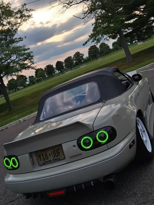 1994 Mazda NA MX-5 Miata - Image 3 of 5