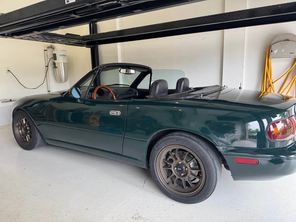 1994 Mazda NA MX-5 Miata - Image 5 of 11