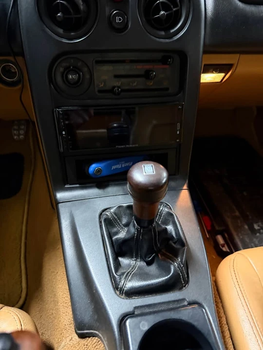 1994 Mazda NA MX-5 Miata - Image 11 of 17