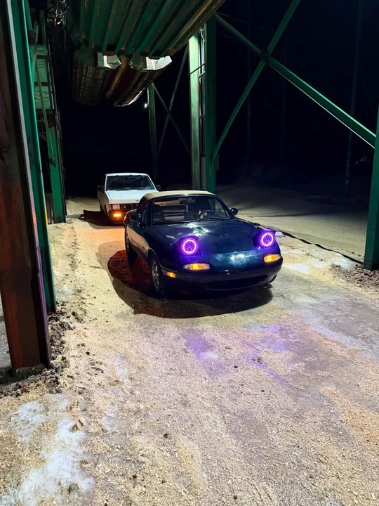 1994 Mazda NA MX-5 Miata - Image 16 of 17