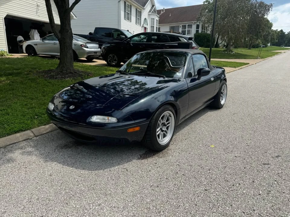 1994 Mazda NA MX-5 Miata - Image 4 of 12
