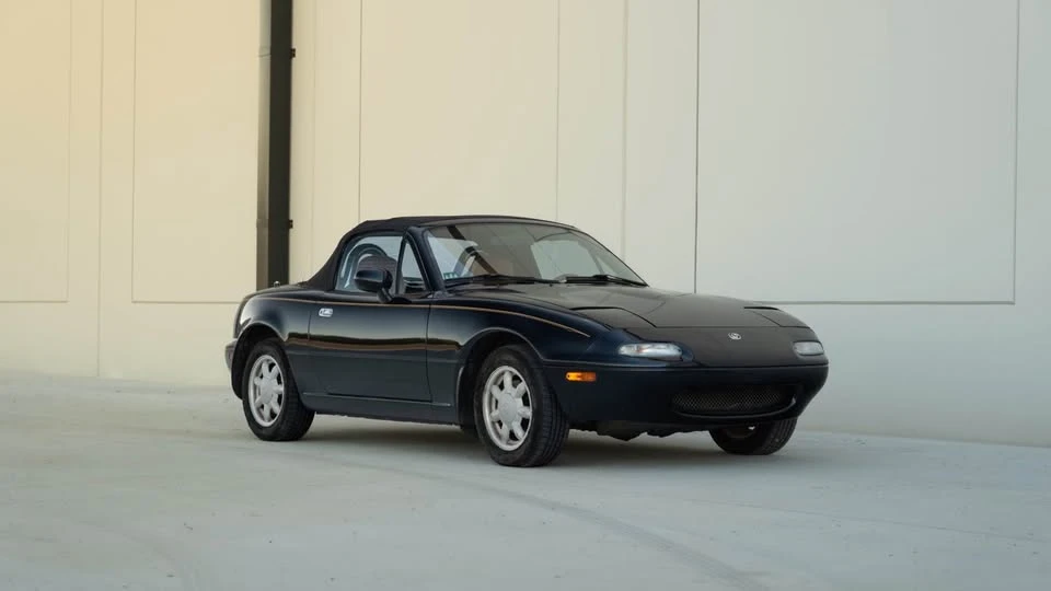 1994 Mazda NA MX-5 Miata - Image 7 of 12