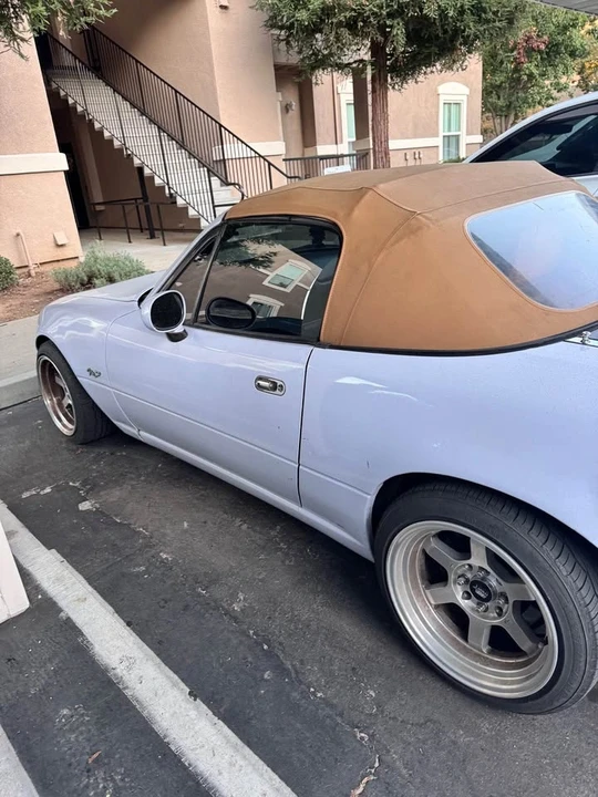 1994 Mazda NA MX-5 Miata - Image 6 of 9