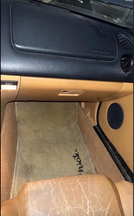 1994 Mazda NA MX-5 Miata - Image 6 of 7