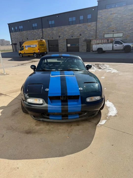 1994 Mazda NA MX-5 Miata - Image 2 of 10