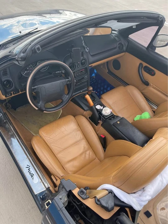 1994 Mazda NA MX-5 Miata - Image 4 of 10