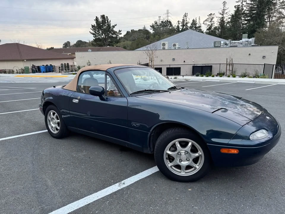 1994 Mazda NA MX-5 Miata - Image 2 of 9