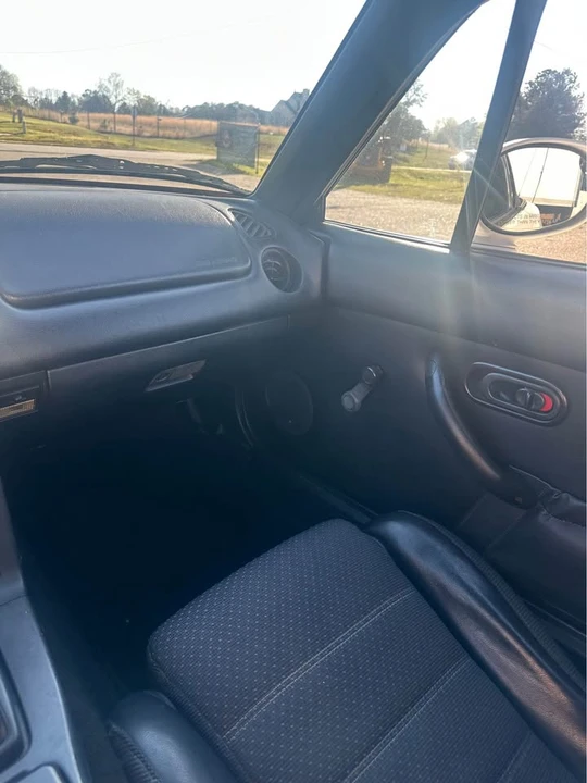 1994 Mazda NA MX-5 Miata - Image 11 of 14