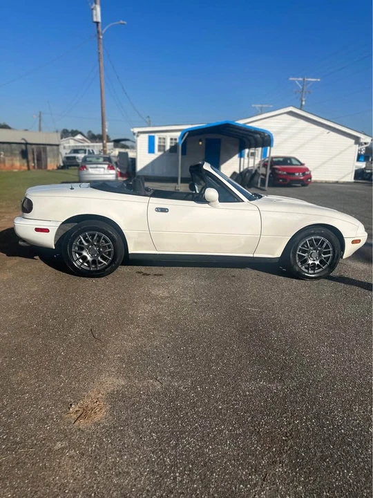 1994 Mazda NA MX-5 Miata - Image 2 of 14