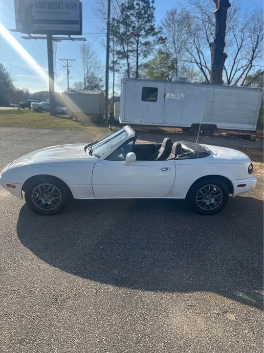 1994 Mazda NA MX-5 Miata - Image 6 of 14