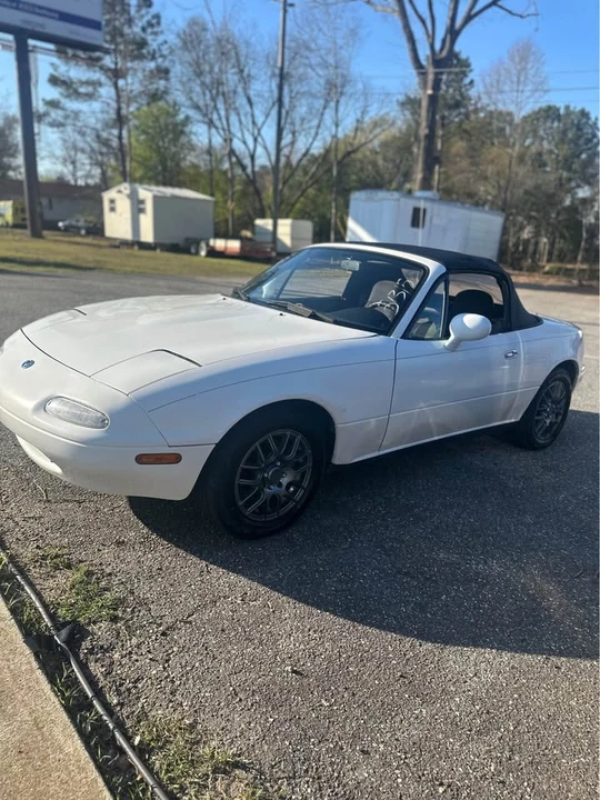 1994 Mazda NA MX-5 Miata - Image 13 of 14