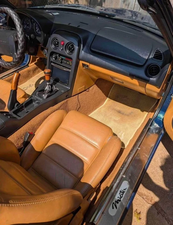 1994 Mazda NA MX-5 Miata - Image 10 of 11