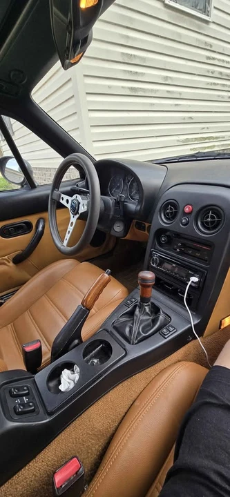 1994 Mazda NA MX-5 Miata - Image 6 of 9