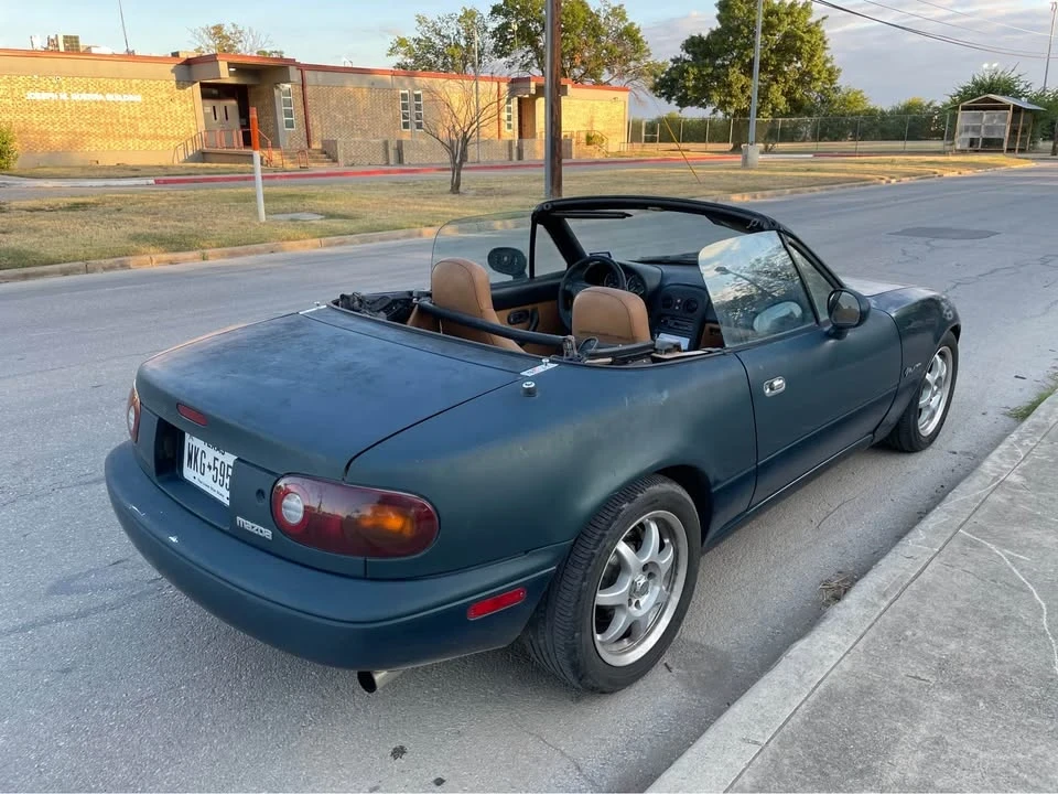 1994 Mazda NA MX-5 Miata - Image 5 of 14