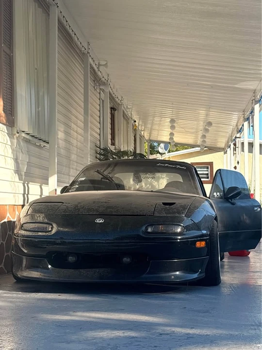 1994 Mazda NA MX-5 Miata - Image 6 of 6