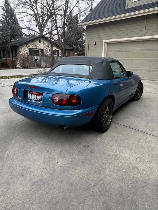 1994 Mazda NA MX-5 Miata - Image 2 of 11