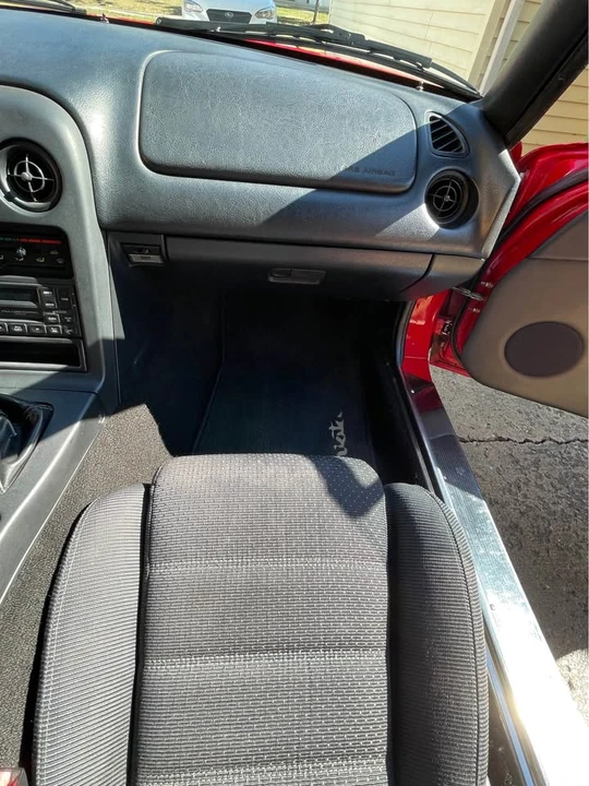 1994 Mazda NA MX-5 Miata - Image 11 of 21
