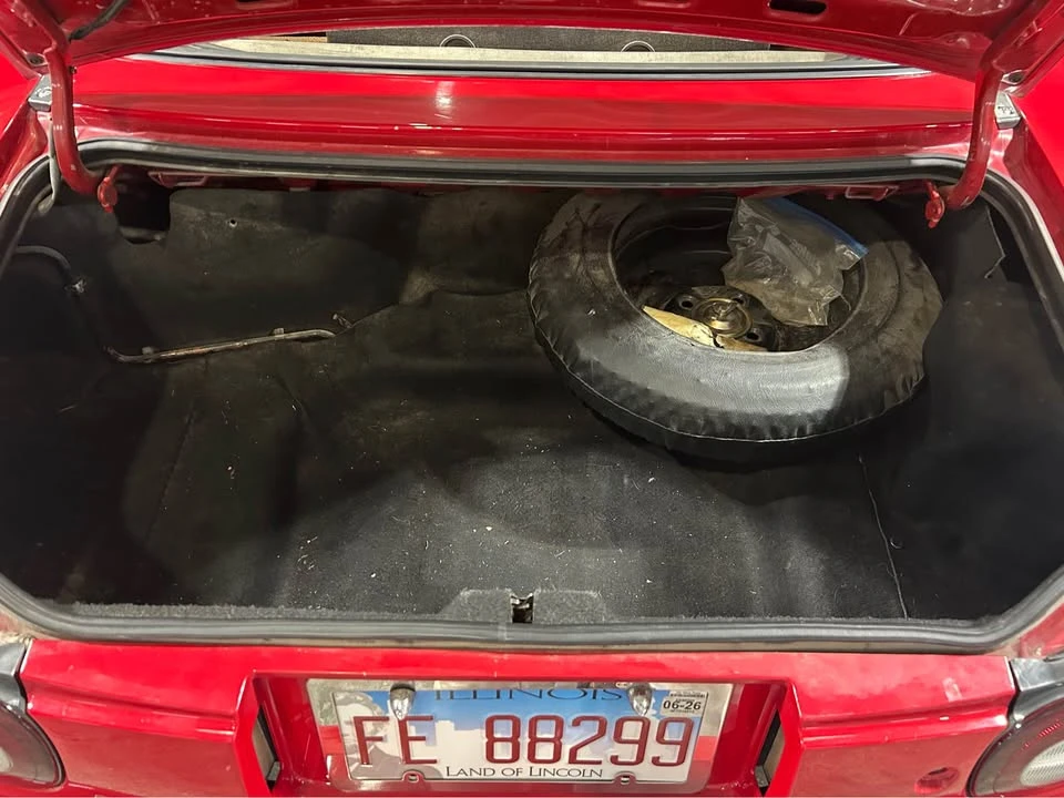 1994 Mazda NA MX-5 Miata - Image 9 of 17