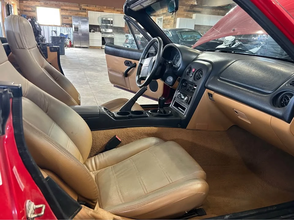 1994 Mazda NA MX-5 Miata - Image 12 of 17