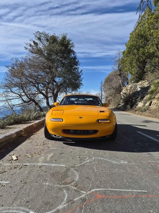 1994 Mazda NA MX-5 Miata - Image 2 of 7