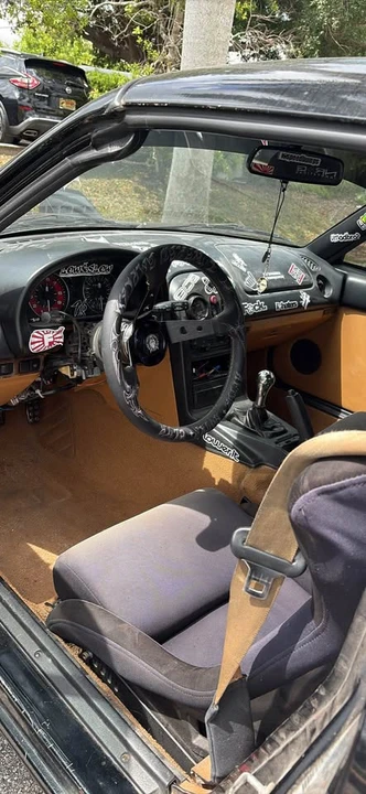 1994 Mazda NA MX-5 Miata - Image 5 of 9