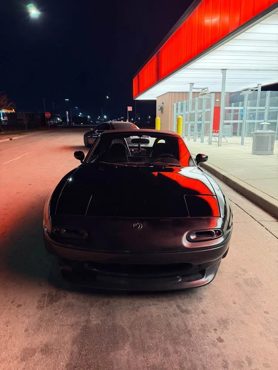 1994 Mazda NA MX-5 Miata - Image 5 of 10