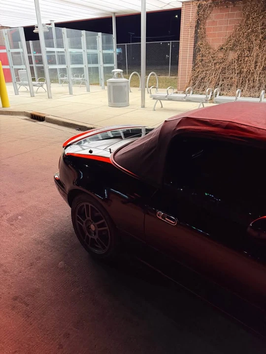 1994 Mazda NA MX-5 Miata - Image 7 of 10