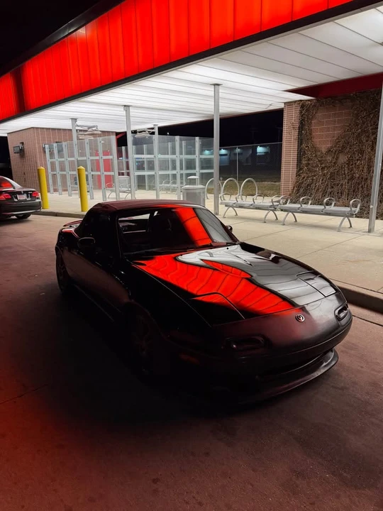 1994 Mazda NA MX-5 Miata - Image 8 of 10