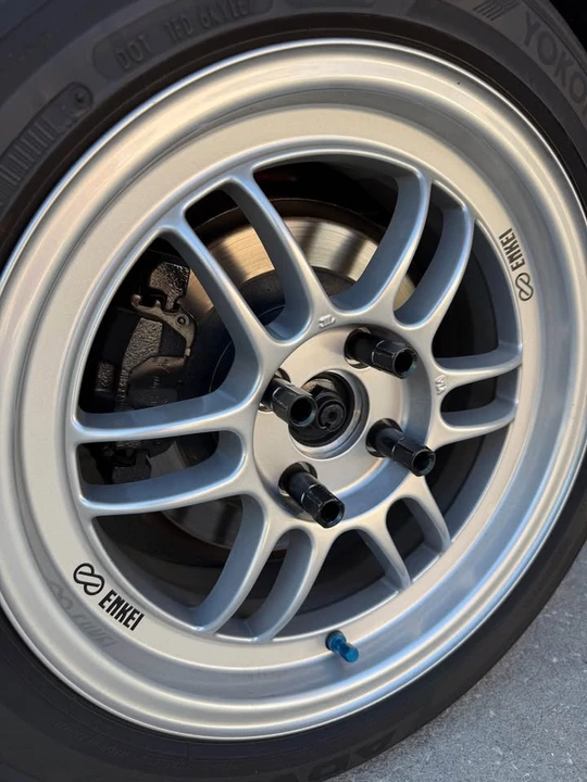 1994 Mazda NA MX-5 Miata - Image 9 of 17