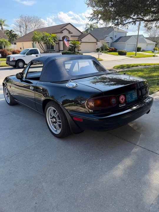 1994 Mazda NA MX-5 Miata - Image 8 of 17