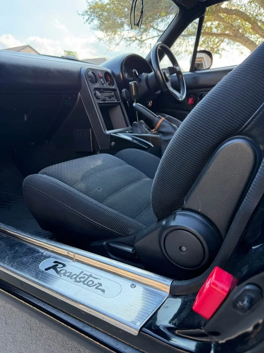 1994 Mazda NA MX-5 Miata - Image 11 of 17