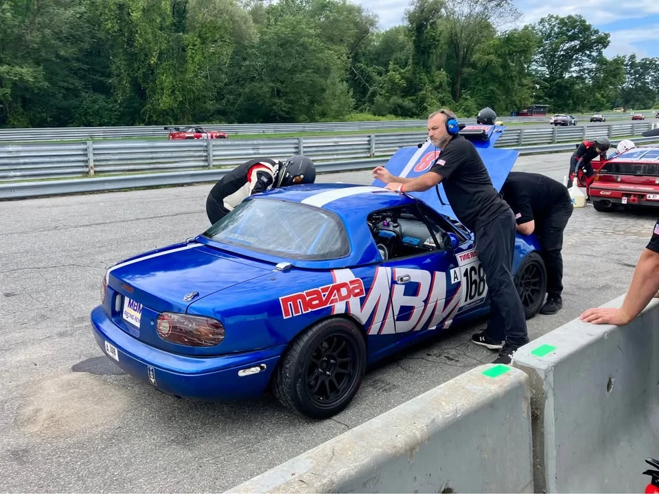 1994 Mazda NA MX-5 Miata - Image 5 of 10