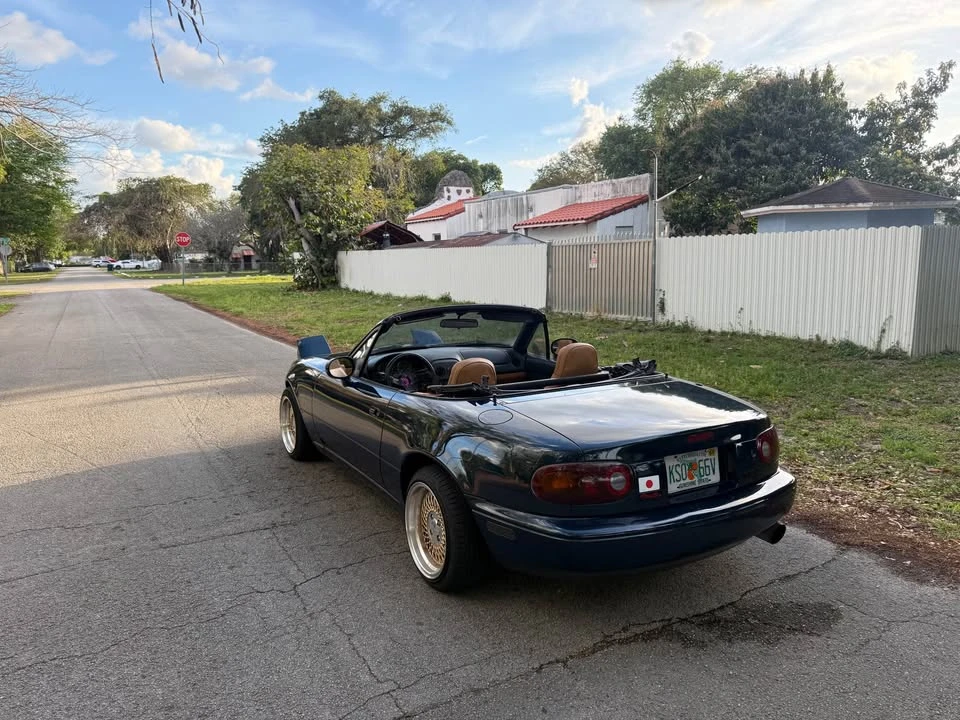 1994 Mazda NA MX-5 Miata - Image 5 of 9
