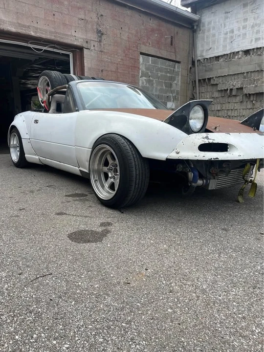 1994 Mazda NA MX-5 Miata - Image 2 of 5