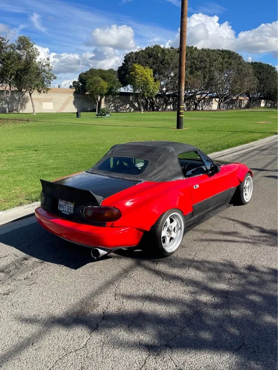 1994 Mazda NA MX-5 Miata - Image 5 of 10