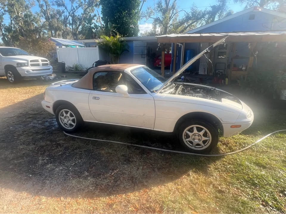 1994 Mazda NA MX-5 Miata - Image 4 of 9