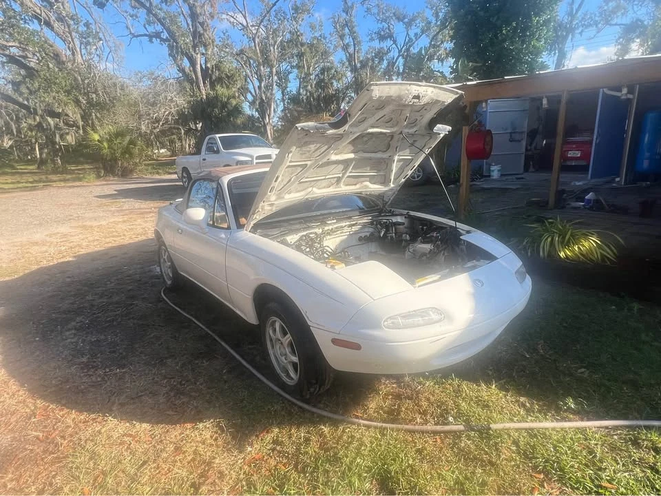 1994 Mazda NA MX-5 Miata - Image 5 of 9