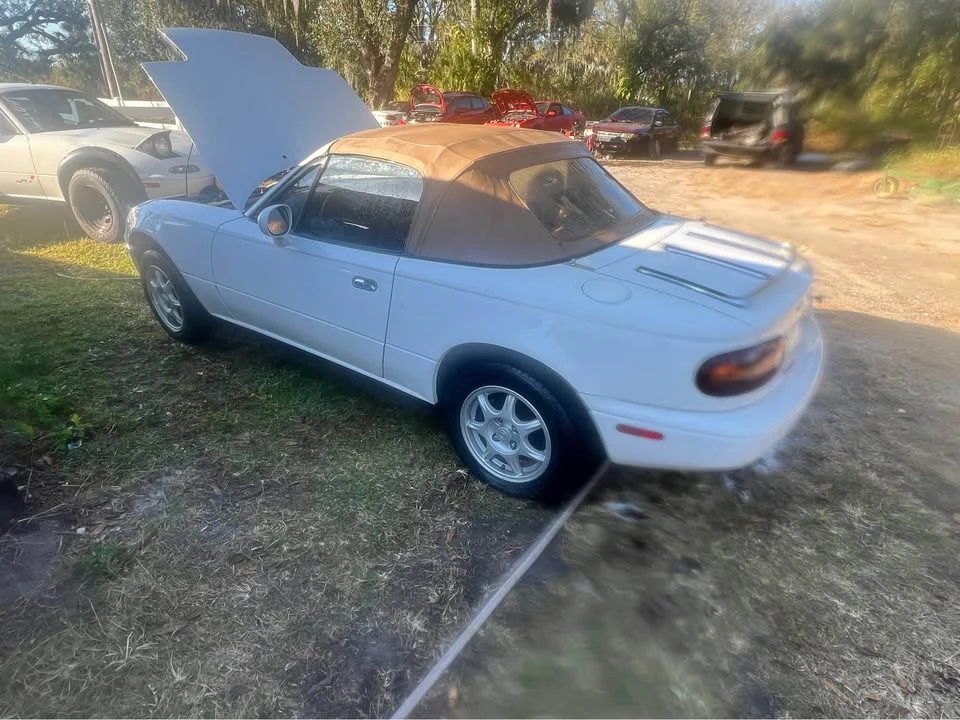 1994 Mazda NA MX-5 Miata - Image 2 of 9